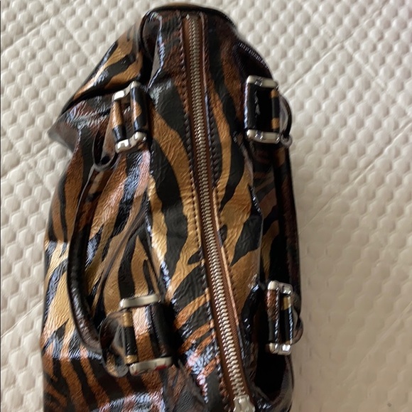 Guess Animal Print Wrist Bag - Picture 4 of 7